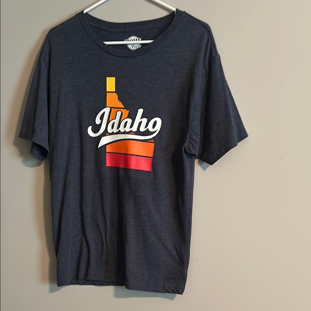 Idaho Graphic T-Shirt in Dark Blue Gray